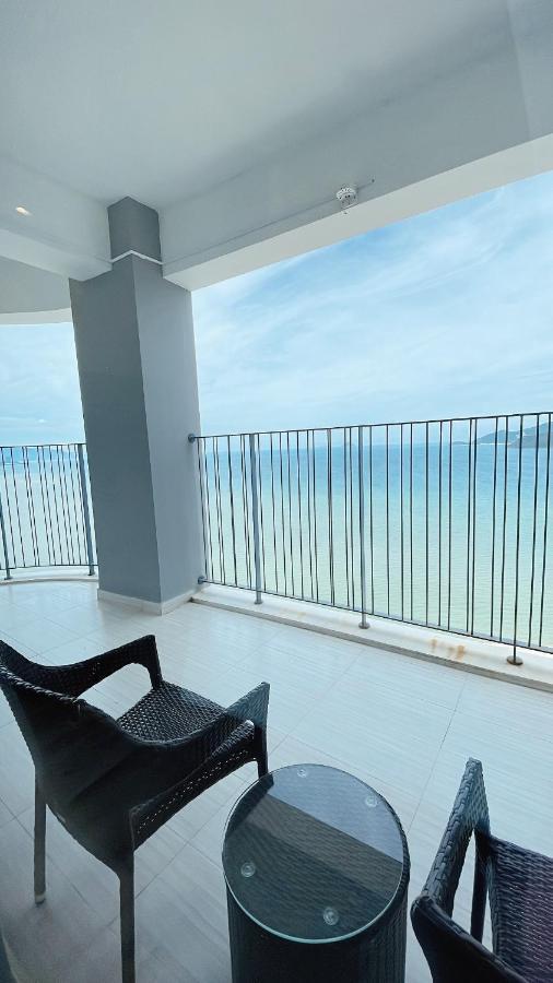 Panorama Beachfront Nha Trang Buitenkant foto