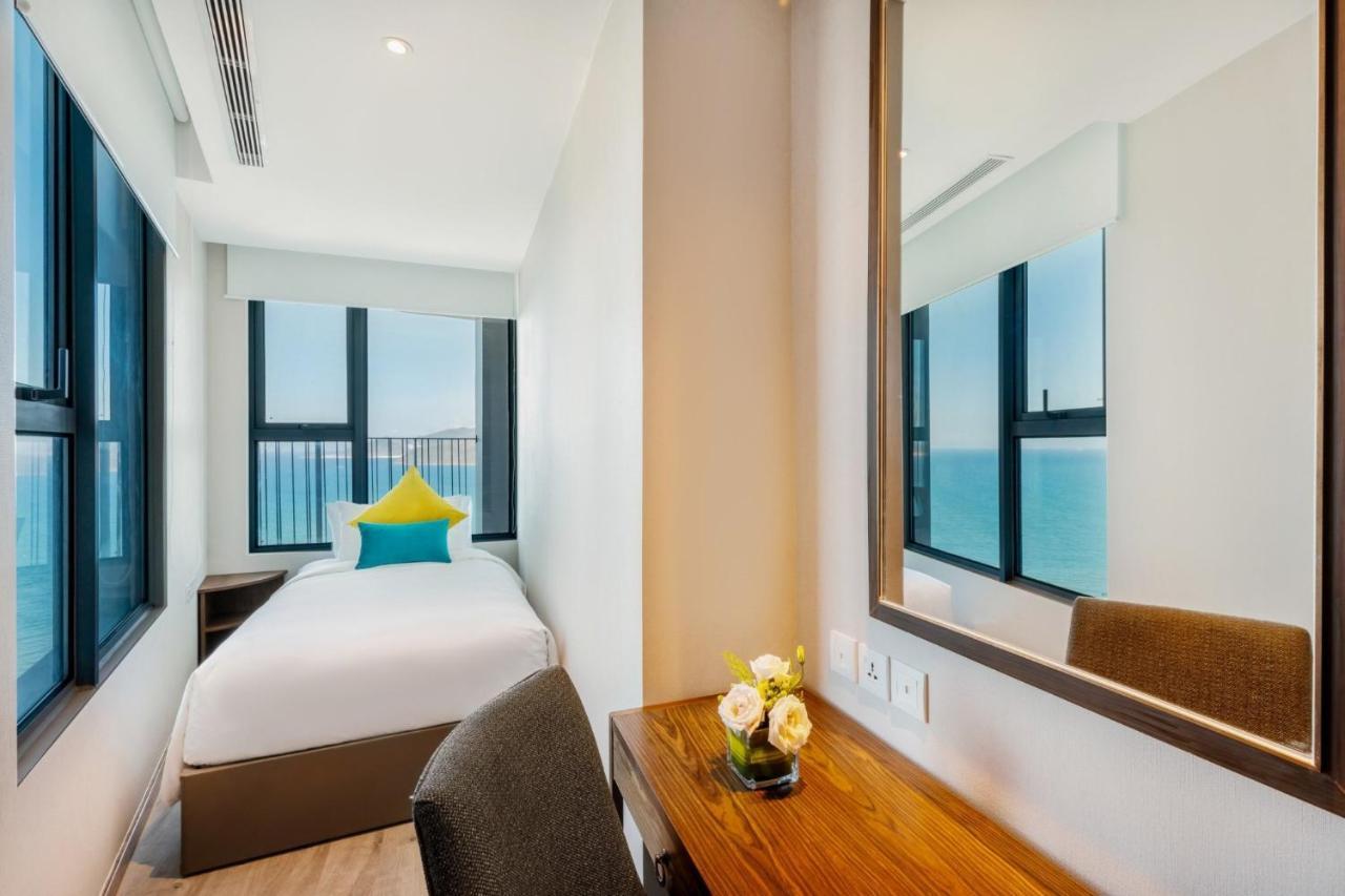 Panorama Beachfront Nha Trang Buitenkant foto
