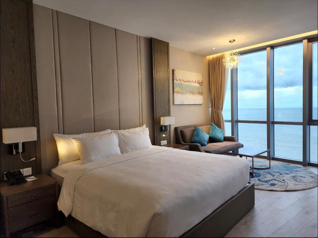 Panorama Beachfront Nha Trang Buitenkant foto